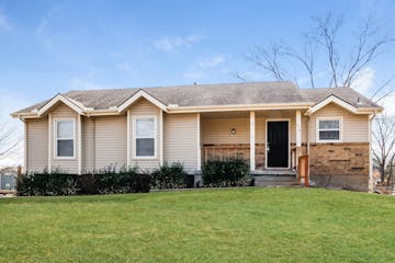 612 ARENA DR PECULIAR, MO 64078